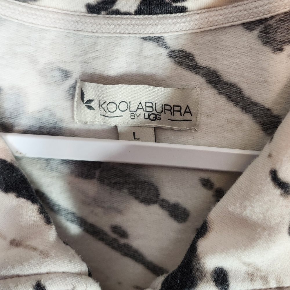 Koolaburra Long Sleeve Cream and Black 1/4 Zip Kangaroo Pocket Sz L - Picture 2 of 6